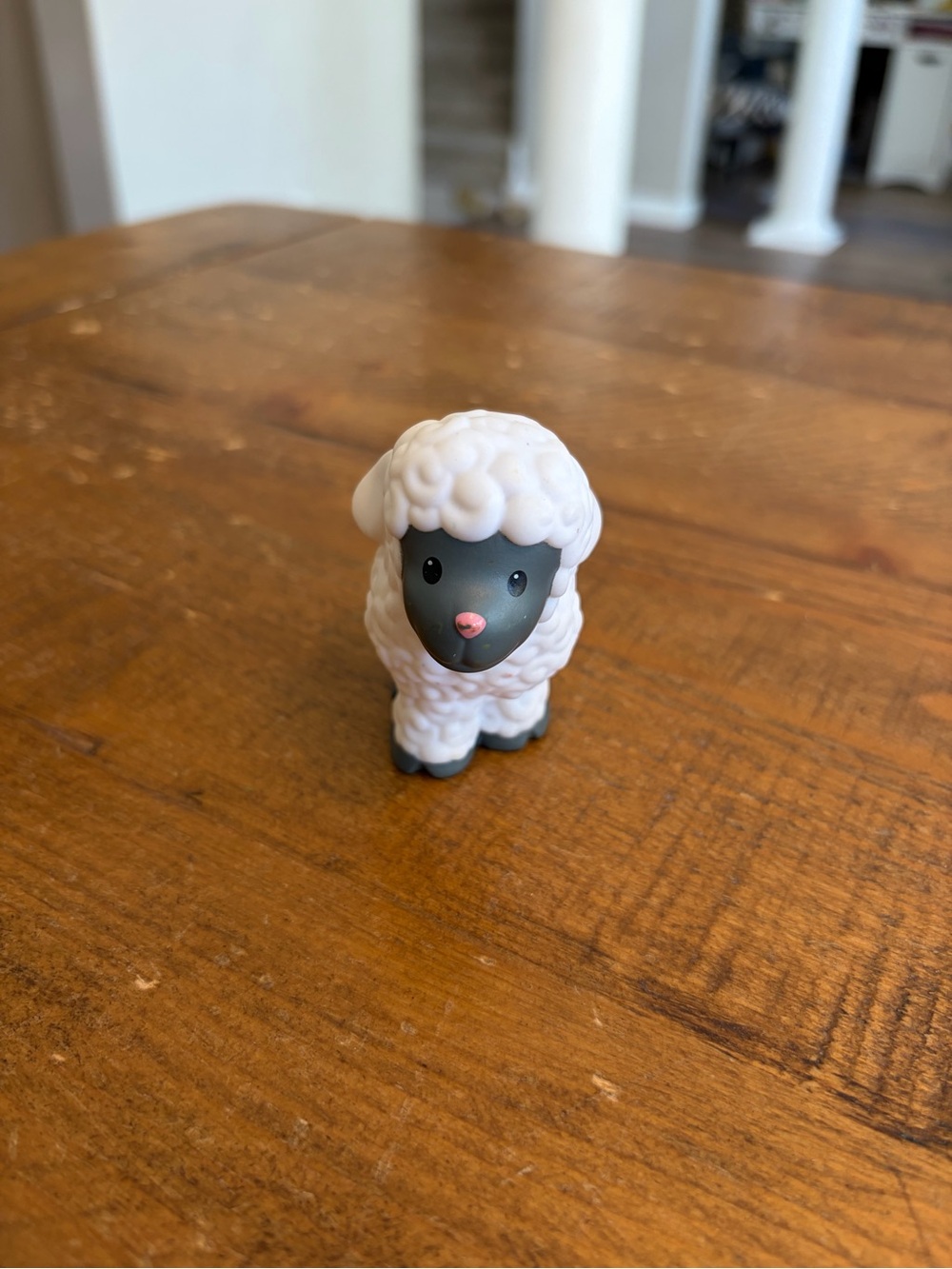 Fisher Price Little People sheep as is